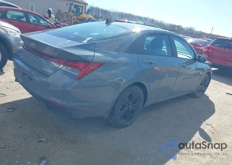 2022 Hyundai Elantra Hybrid Blue z USA, uszkodzony, nr VIN KMHLM4AJ0NU029073